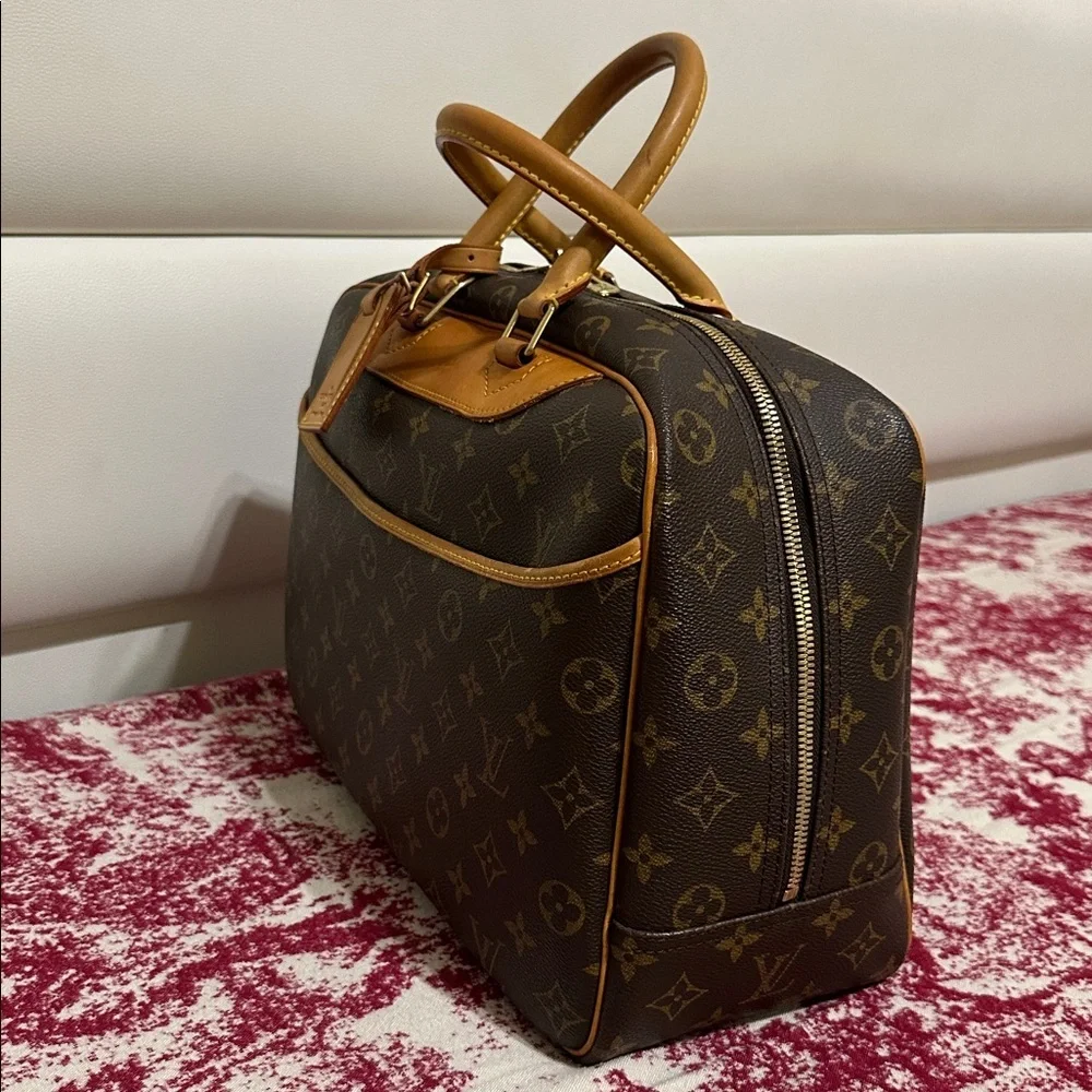 Louis Vuitton Monogram Deauville Handbag